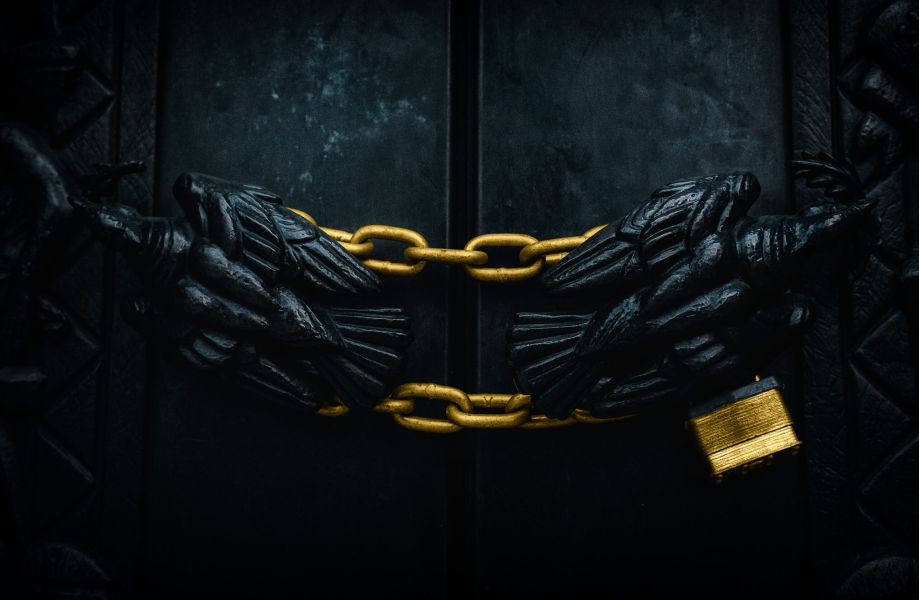 <h3 class="wp-block-heading">They say; eventually, all things change. This has not necessarily been the case for the better part of the past 50 years. At least not when buying and selling a home. For the most part, this process has prominently included a real estate agent or broker. However, in more recent times, "evolution" appears to be "changing the game" in real estate. Why you may ask, would this seemingly constant piece of the home buying and selling process suddenly not needed? Well, to explain why we can point to several factors. For one, there is always room for more convenience and a more customer-friendly experience. Also, there is more information available to the consumer. Plus, accessibility to important facts and figures is more readily at one's fingertips like never before.</h3>
<p class="has-drop-cap">Is there a need for an agent or broker in the technology-rich real estate market currently accessible to the public? What role, if any, does an agent play in this evolution? Can the seemingly transparent and stress-free real estate world of companies such as Open Door, Knock, Orchard continue to assume the "agent" role? We will analyze each of these questions and break down certain "myths" that exist that may or may not be factual. Likewise, we will look at how all of these innovations pertain to the future of the buying and selling process. </p>
<h2 class="wp-block-heading"><strong>A Digital Presence Beginning to Emerge</strong></h2>
<p>To start with the aforementioned "myths," it is imperative to look at a little bit of history. Contrary to popular belief, the emergence of a digital presence to replace an agent's role did not emerge in this past year. This presence can be traced back about 35 years. The first true step in the innovation of real estate and its gaining more of a digital presence was in 1996. Innocently enough, this grew out of a minor change. The initial goal was for the betterment of the overall buying and selling process, with maximum convenience in mind. This first digital "baby step" saw MLS and newspaper home listings become much more accessible online for the first time. </p>
<p>It was at this time that the National Association of Realtors (NAR) licensed the website Realtor.com to a company called Homestore. They launched a public website showing property listings on a large, national scale for the first time. Realtor.com would become the exclusive online listing source for several huge, national media outlets at the time. Noticing that this could lessen the role of the realtor, NAR backtracked a bit and put restrictions on Homestore. Seeing the situation could turn into a costly problem; the NAR chose their convenience over that of the buyer and sellers. They began disallowing Homestore from including pertinent information for the consumers. This included recent and past home sales to accurately determine the prices of their inventory.</p>
<p>Even with the NAR putting restrictions on Realtor.com, they began realizing that the writing was on the wall. It would only be a matter of time. The NAR's withholding of information aside, they realized the internet and digital direction the industry was heading was inevitable. The emerging digital platform was expected by most in the industry to help lessen costs and erase excessive fees in the home buying process. However, just the opposite was happening with Realtor.com. By 2005, tech experts and real estate professionals would begin to look into other digital possibilities.</p>
<h2 class="wp-block-heading"><strong>Trying to Fix the Fix</strong></h2>
<p>What had first appeared a breakthrough to add convenience and lessen costs would prove to come back to haunt the NAR and Realtor.com. Their initial "haunting" would come in October 2005 with the introduction of the first independent home search engine, Trulia, this was the equivalent of Google for real estate. Trulia went directly to the source for listings to avoid the restrictions NAR had put on Realtor.com before them. Thus, now all pertinent information needed for potential home buyers was easily accessible. </p>
<p>Trulia went further than Realtor.com was ever even expected to. They didn't just show homes for sale or that had sold. Crucial statistics and demographics were now available through Trulia. Stats showing important areas such as crime, schools, and commute times were now at the buyer and seller's behest. Maps and local area amenities and trends for surrounding areas and even exact neighborhoods were at the searchers' fingertips. Early that next year (2006), another website emerged that would eventually prove a powerful independent home search engine. This was Zillow. They would introduce the Zestimate. This gave consumers instant access to home price estimates. For the first time, there was no need to communicate with an agent in any way.</p>
<blockquote class="wp-block-quote is-style-default is-layout-flow wp-block-quote-is-layout-flow"><p>Trulia, this was the equivalent of Google for real estate. Trulia went directly to the source for listings to avoid the restrictions NAR had put on Realtor.com before them. Thus, now all pertinent information needed for potential home buyers was easily accessible. </p></blockquote>
<p>Trulia and Zillow's emergence saw both independent home search engines overtake Realtor.com. The number of visitors to each website grew by staggering leaps and bounds. Both companies would go public, Zillow first in 2010 and then Trulia the following suit in 2012. The two companies eventually merged in 2014. Consequently, according to 2019 statistics, a combined 216 million potential homebuyers visited the two monthly. This is compared to 76 million visits a month received at Realtor.com. </p>
<p>Unfortunately, this promising early rise of the websites did little or nothing to absolve home sellers of any expenses. Case in point, in 2005, the standard six percent commission received by agents totaled $60 billion annually. Scratching their collective heads, many in the real estate field felt maybe some things would never change. This thought is supported as recently as 2018. The same 6 percent commission accounted for over $80 billion in agents' and brokers' pockets in that year.</p>
<p>So, yes, they saw and attracted considerable numbers in the visitor column. But truth be told, home search engines like Trulia and Zillow did little to help buyers or sellers. Other than allowing them to find and utilize listings on the two sites, they did not help at all. As a matter of fact, sellers were now in worse shape than ever. These sites, such as Trulia and Zillow, gave buyers easy access to more information than ever before. In comparison, the sellers gained no advantages whatsoever. </p>
<h2 class="wp-block-heading"><strong>Overcoming Irony</strong></h2>
<p>Want to talk irony? In a twist entirely adverse for serving the initial purpose they'd hoped, Zillow and Trulia became dependent on the exact demographic they tried helping others become less reliant on. The real estate agents. How could this happen? Well, plain and simple, the websites need money to operate. Thus, smart agents would collectively pay these sites billions every year to advertise near their home listings. So, the initial goal here was to help the buyers and sellers. To knock down at least some costs they endure from agents in this process. Unfortunately, once dependent on income from the agents' ads, Trulia and Zillow would be assisting the realtors and not the consumers as originally planned.</p>
<p>Unlike previous efforts, the innovations in the past decade or less are not just those of tech companies. Many of these independent search engines and sites have "smartened" to the realtor process. Thus, many became licensed brokers. What exactly does that mean? Well, for one, they can perform all or at least most parts of the selling and buying process. This includes the financial end with no agent and no agent commission fee. But wait, wasn't that to be the case back in 2005-06, too? What is different between these new sites and companies and what we saw when Zillow and Trulia first appeared?</p>
<h2 class="wp-block-heading"><strong>Welcome to the Future </strong></h2>
<p>Remember we said, "eventually, all things change?" Well, moving on to the present and looking ahead to the future, and despite failed initial tries of Trulia and Zillow, there are two factors that no industry is impervious to. Technology and Science. Both of these are always evolving, and many times are a driving force in "re-inventing" the way things are done. While no final verdict is in of yet, this combination has undoubtedly played a large in the past decade's evolution in residential real estate. Consequently, advances in technology and science have allowed companies like Orchard, Open Door, and Knock to "change the game." Oh yeah, and the billions of dollars these companies have at their disposal doesn't hurt their survival chances either.</p>
<p>Technology. Science. Billions of dollars. Have to say, it appears that's a pretty trio to have working in your favor when setting out to "change the game." But how do these new companies work? What is going to make things different this time around? The first and maybe most important difference we mentioned above. These search engines have become "licensed brokers." So, when a buyer or seller approaches Orchard, Open Door, or Knock, they are now experiencing the real estate version of "one-stop shopping." The steps and information that previously could only be accessed through an agent but now is easily retrieved through these companies, is staggering. Given they are now licensed, Orchard, Open Door, and Knock all eliminate the stress and costs of the whole "readying" or "staging" your home for the purchase process. </p>
<p>How are they able to do these things? Well, to start, they are actually inspecting the homes. Thus, they can accurately price each down to the smallest of specifics. Things requiring agent assistance before such as, upgrades, renovations, and premium features and factoring each into a sales price, no longer calls for the realtor assistance. Even more unfathomable years ago, but a very real part of the independent search engine real estate "evolution" is the funds they offer throughout the buying and selling process.</p>
<h2 class="wp-block-heading"><strong>No More Surprises and No More Stress Could Eventually Equal No More Agents</strong></h2>
<p>These companies are, for the first time allowing the online buyer to make instant, strong offers on a home they like regardless of the status of their old house. Things such as "finding a buyer" or having a contingent sale were once major setbacks in comfortably placing an offer. With Orchard, Open Door, and Knock offering up to $25,000 to get a buyers' old home "fixed up" ready for listing, putting forth your best offer is made a whole lot easier. As if $25K is not enough, these companies also pre-approve those eligible for a new home loan, including the down payment. So there is nothing at all holding these searchers back from sealing the deal once they find the home of their dreams.</p>
<p>The two most important factors to any real estate transaction and building a customer relationship are transparency and trust. These independent websites considered this, as they give a buyer or seller insight into every aspect of their transaction as never before. They help the client to 100 percent access and transparency in every step of the process from contract to closing. They even make you privy to their inspection process and show how they arrive at the value of your old home. Speaking of that "old house," in the case that you have already closed on the new purchase, the worry of double mortgages has also been eliminated. Wondering how? Well, simply put, Orchard, Open Door, or Knock will buy the house from you and list it for sale. They literally have all bases covered and advise and inform you the entire way during the process. </p>
<p>In fairness to the real estate agents and brokers, we don't want to imply that they are not good at their job or not hard-working, honest people. Over the years, we've had the pleasure of working with some wonderful men and women within that field. We wish these folks nothing but the best. But speaking from a financial standpoint and for overall convenience in what can certainly be a stressful process, it is hard to imagine agents miraculously discovering a way to compete against these newer, industry revolutionizing methods that the digital brands can provide. History has certainly shown the agent or broker to be resilient and find ways of surviving with their lofty six percent commission cut intact, time and time again. However, if they can not find some methods to "keep up with the Jetsons" and figure it out soon, regardless of resiliency and survival in the past, our friend the realtor may be forced to go the way of the dinosaurs and become extinct as they watch these online brands "change the game" of residential real estate for good.</p>